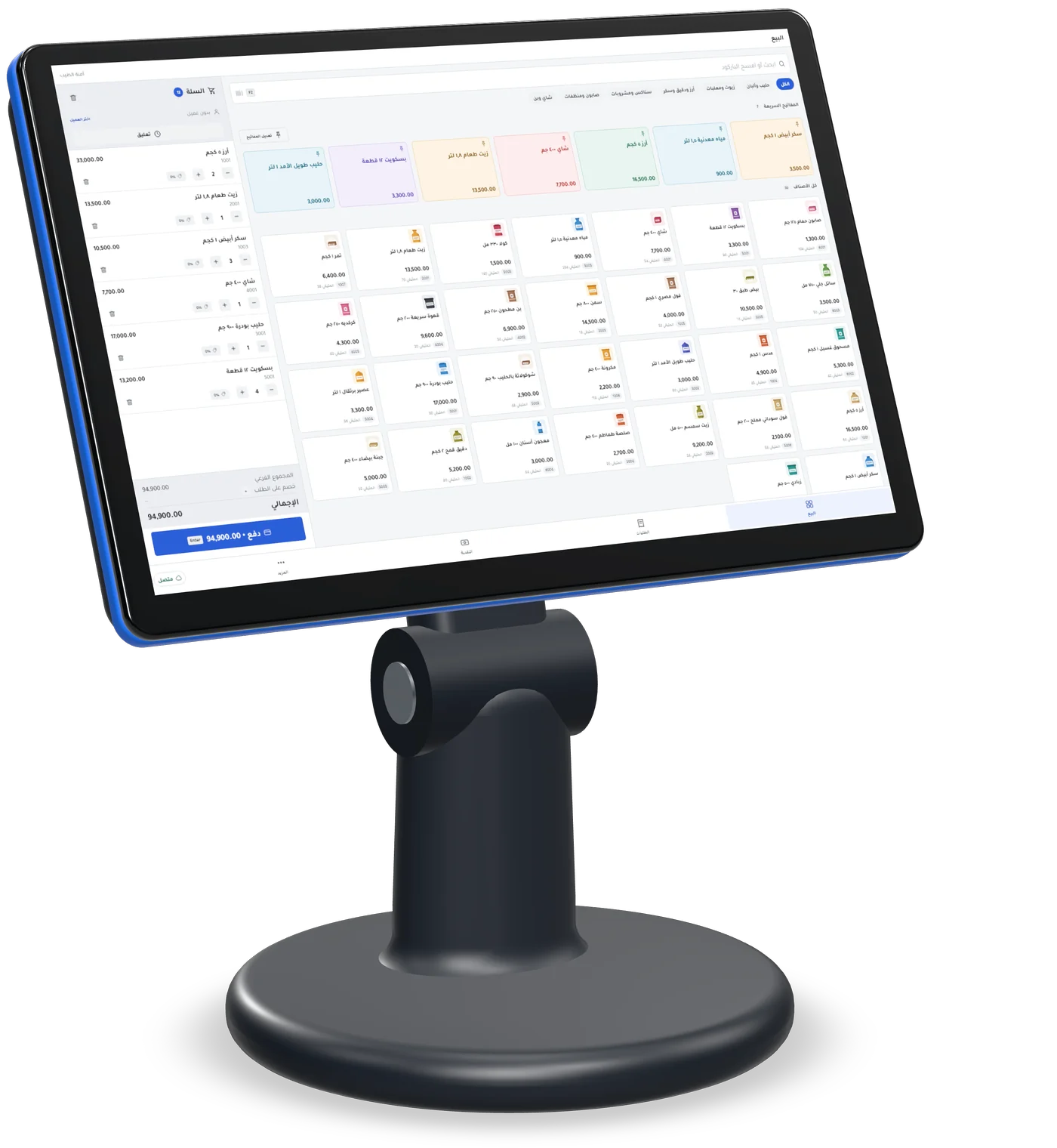 تطبيق Kulnabooks POS لويندوز على جهاز كاشير في بقالة يبيع: تبويبات التصنيفات، والأزرار السريعة للأصناف الأكثر مبيعًا، وشبكة المنتجات بصورها وأسعارها، وسلة من ستة أصناف بإجماليها وزر الدفع.